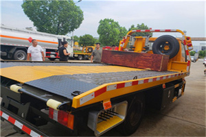 杜集附近拖车电话号码服务